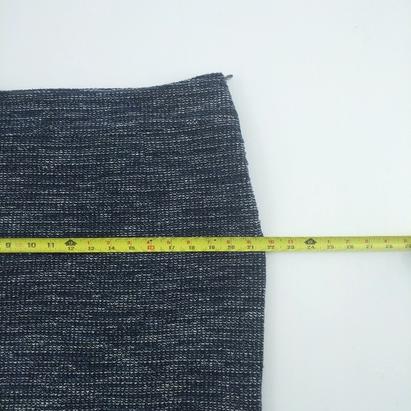 Banana 🍌 Republic |Navy White Italian Tweed Skirt - Picture 6 of 8